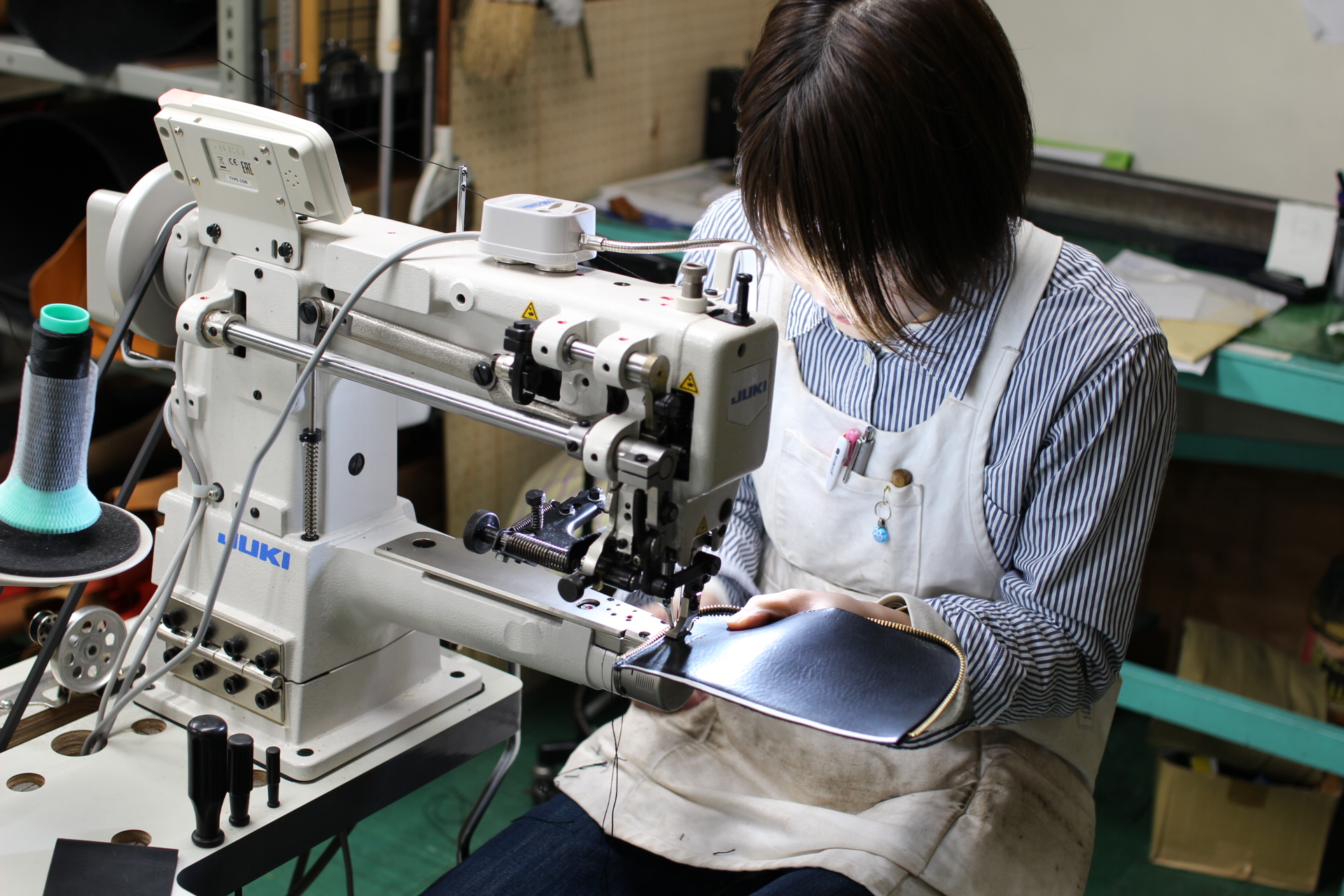制作の様子 ミシン