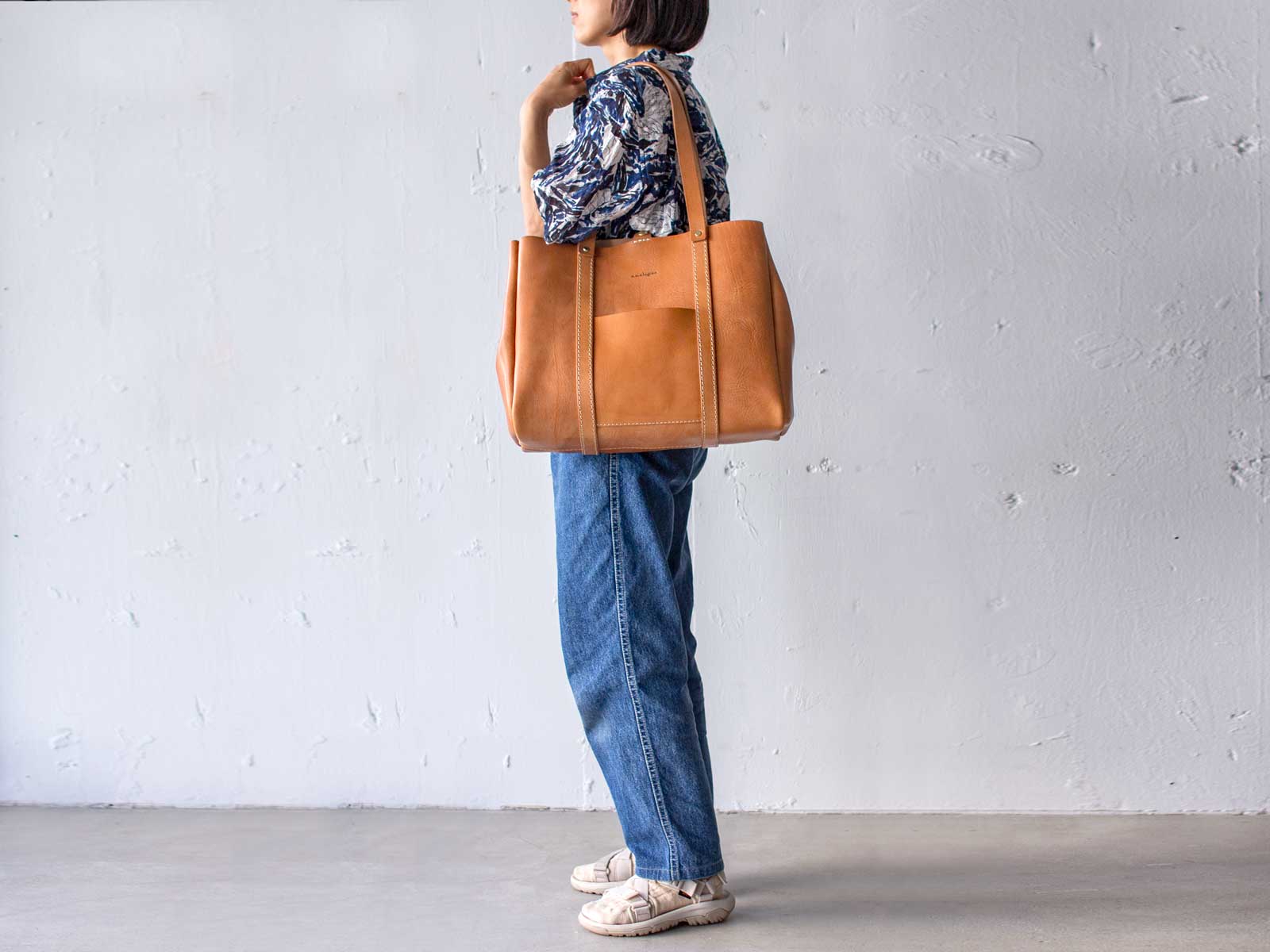 ラージトート ナチュラル 身長156cm