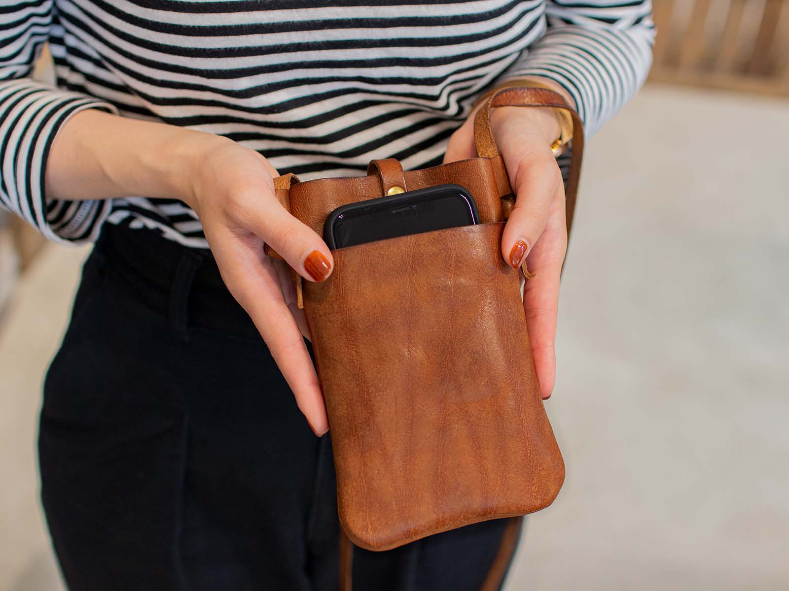 スマホショルダーM 収納例